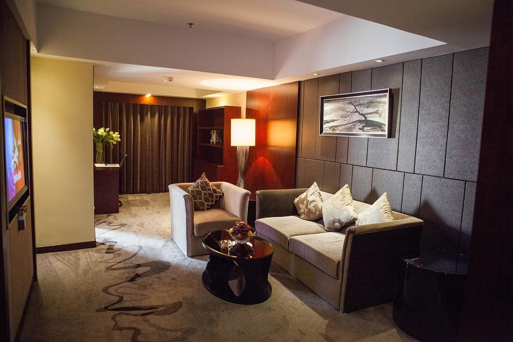 Shenyang Minshan Hotel Bagian luar foto