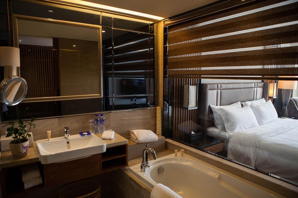 Shenyang Minshan Hotel Bagian luar foto